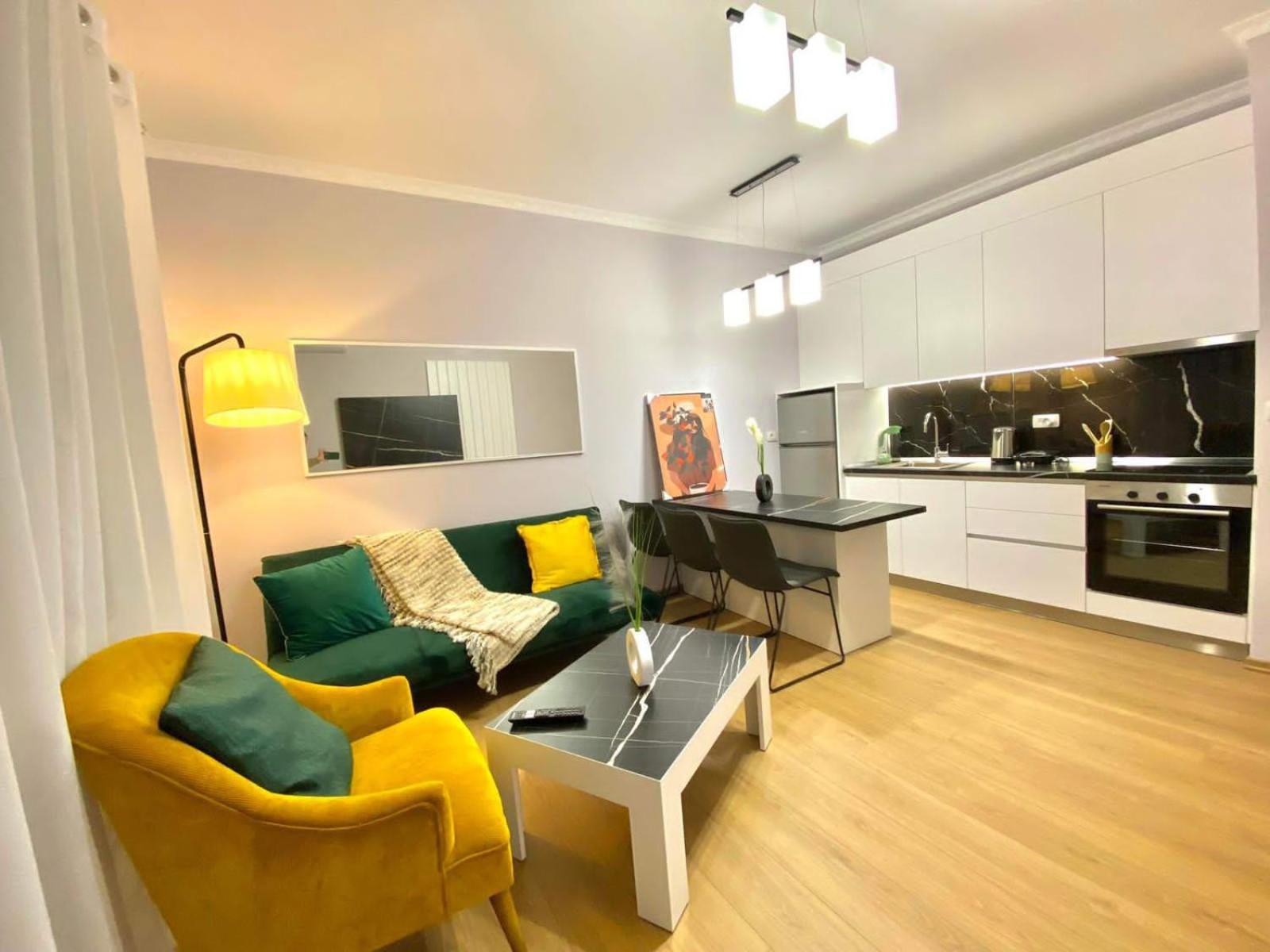Signature 11 Tirana